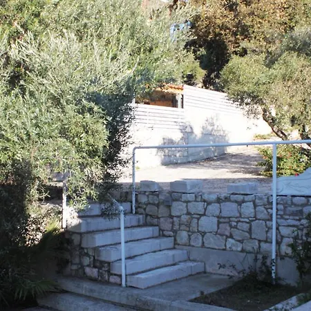 Chrysi Villa